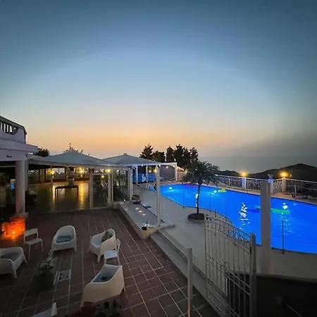 Sotto Le Stelle Holiday home *